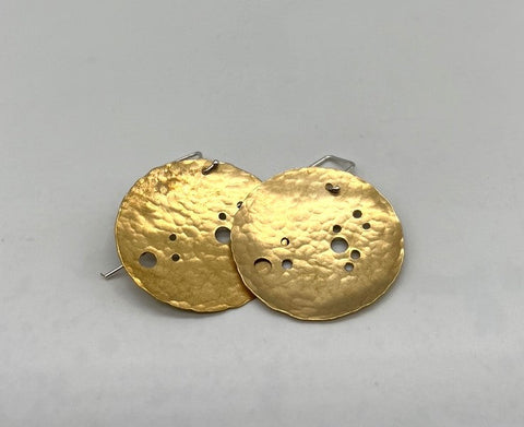 Leo Earrings Brass