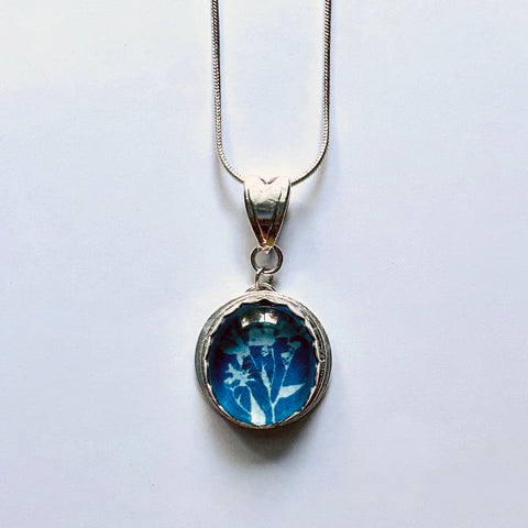Cyanotype Pendant 1 DAFFODIL