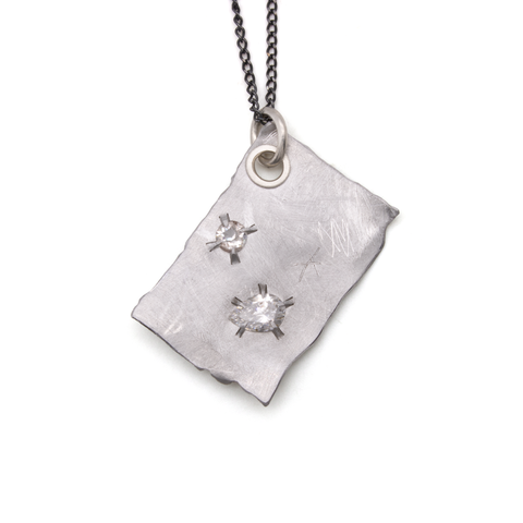 Pop-up-Prong Tag Pendant